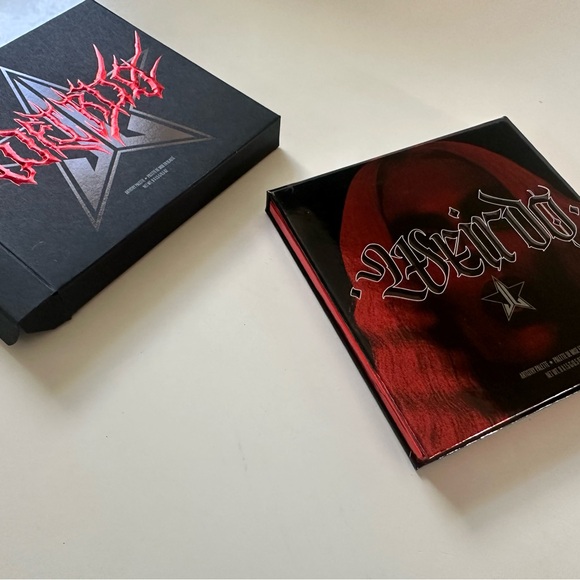 NWT Jeffree Star Weirdo Palette - Picture 7 of 11
